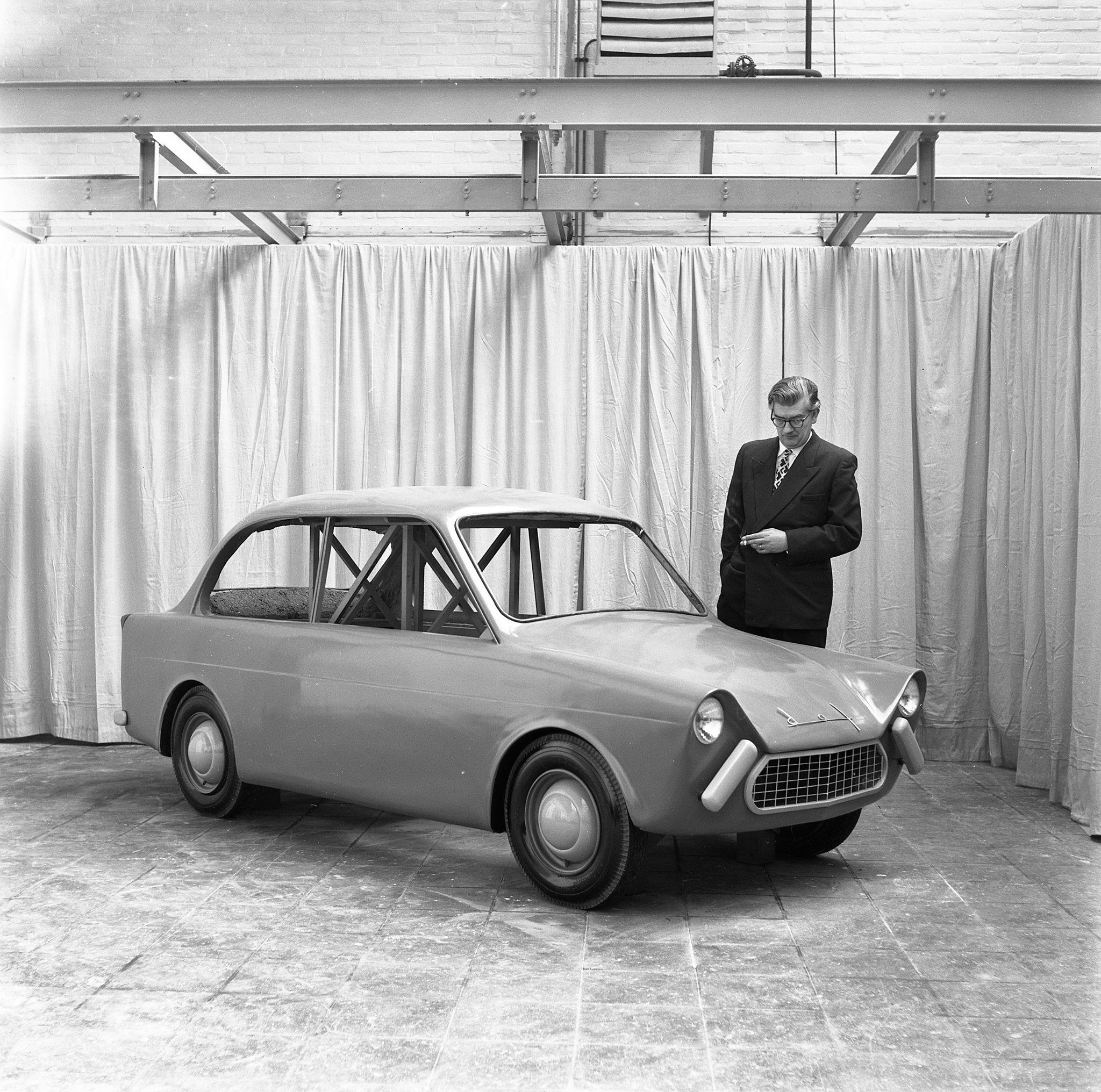 Early Daf 600 'mockup' with designer Willem van den Brink