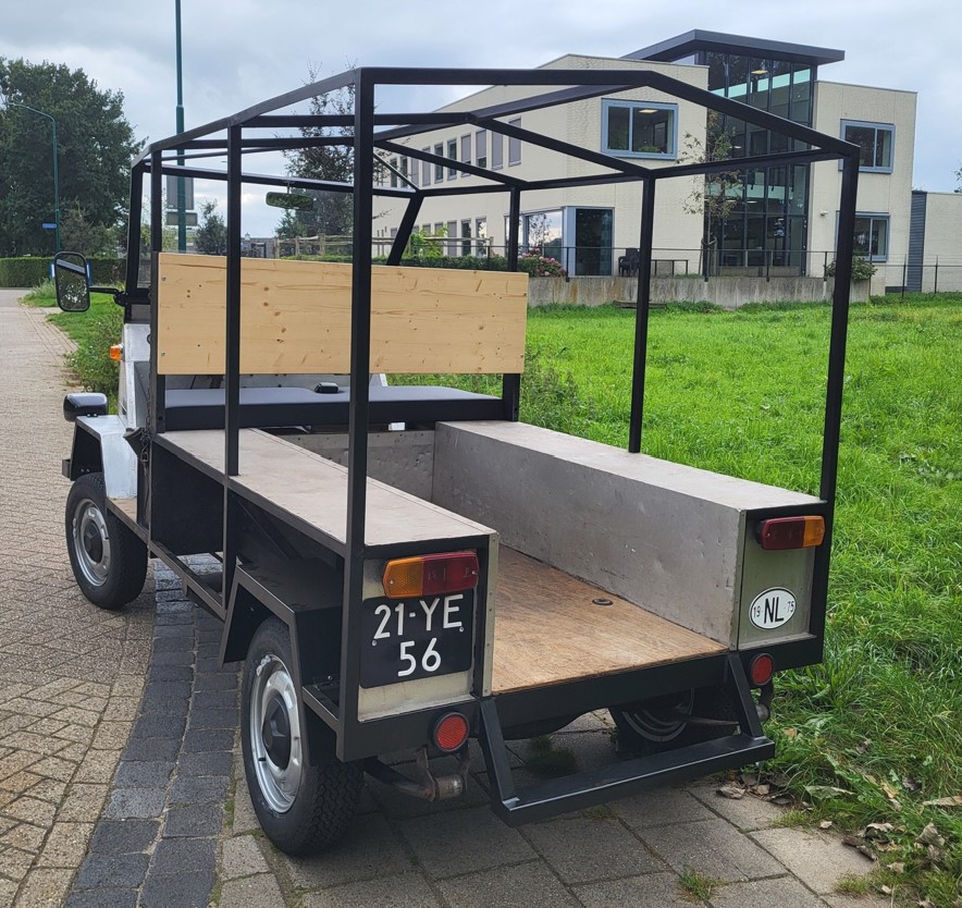 Rolling prototype Daf BATU 4x2 - Achterzijde