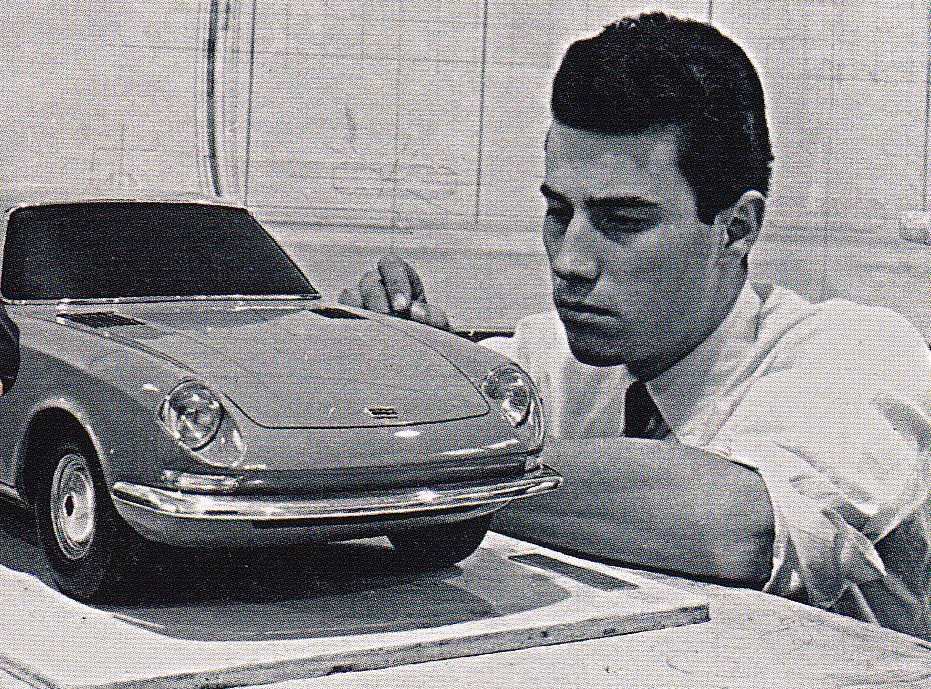 Designer of the Daf B-body: Giovanni Michelotti at work on a scale model / design of the Daf P40 GT