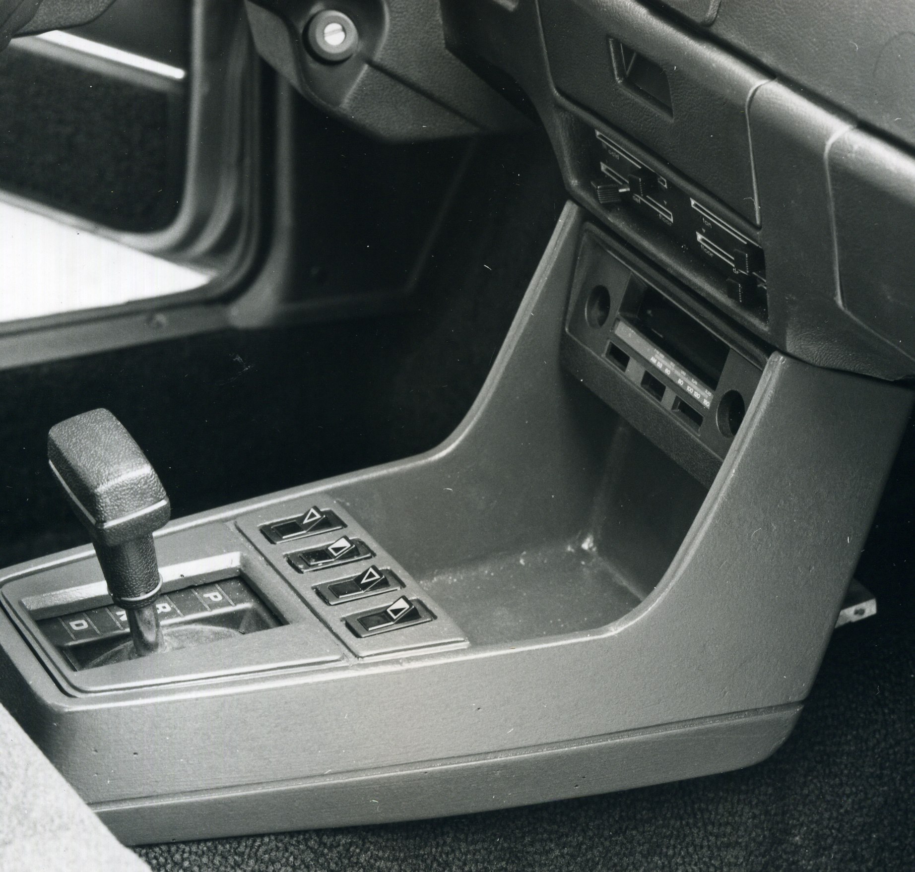 Interior Daf 77: the 'clever stick' in the Daf 77 (CVT)